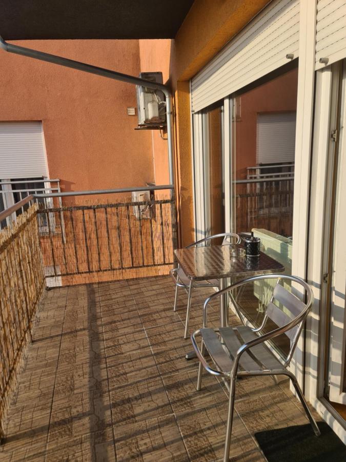 Apartman *Joy* Осиек Экстерьер фото